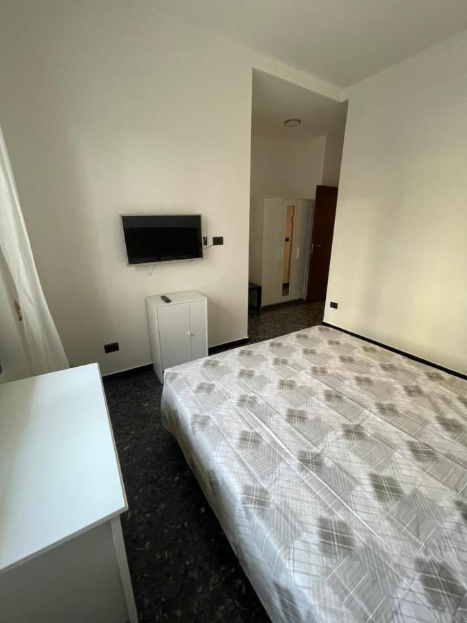 Due Passi Dal Mare Savona Exterior foto