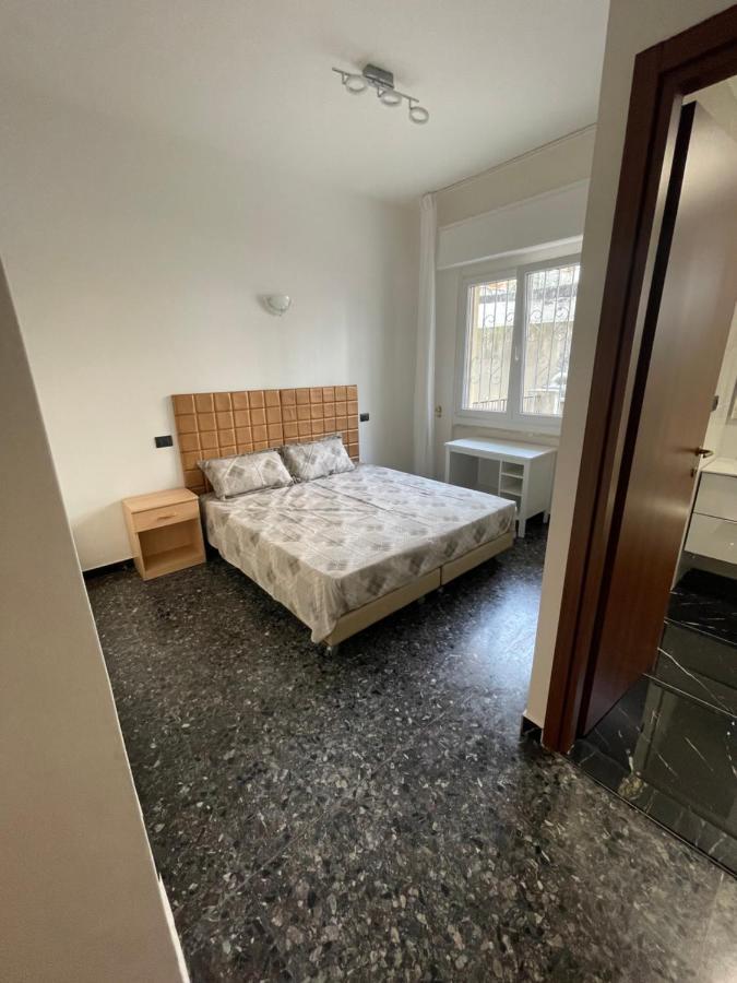 Due Passi Dal Mare Savona Exterior foto